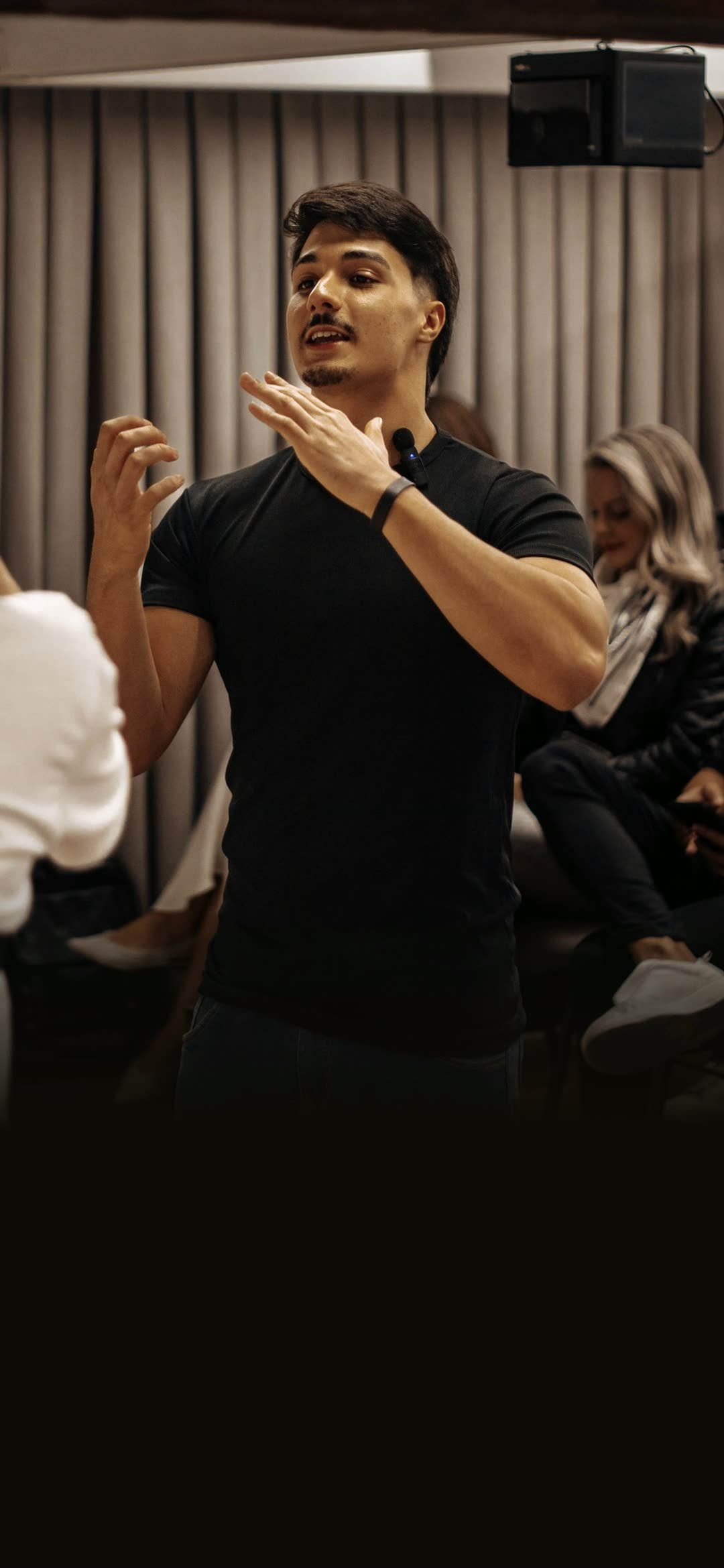 Tony Alves, criador de conteúdo de Libras